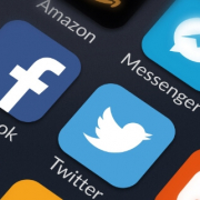 Prawo w social mediach – na co uważać?