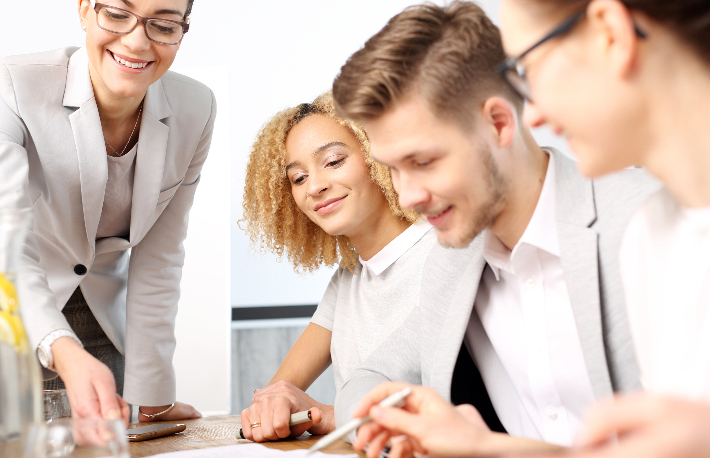 Interdyscyplinarne studia menedżersko-prawne – co to adekwatnie znaczy? Poznaj kierunek Zarządzanie i prawo w biznesie