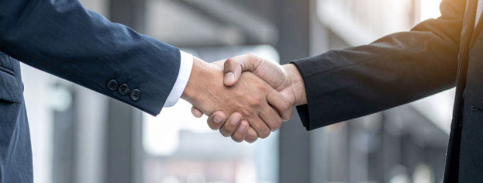 ZAPISY NA UCZELNIANE BLUZY